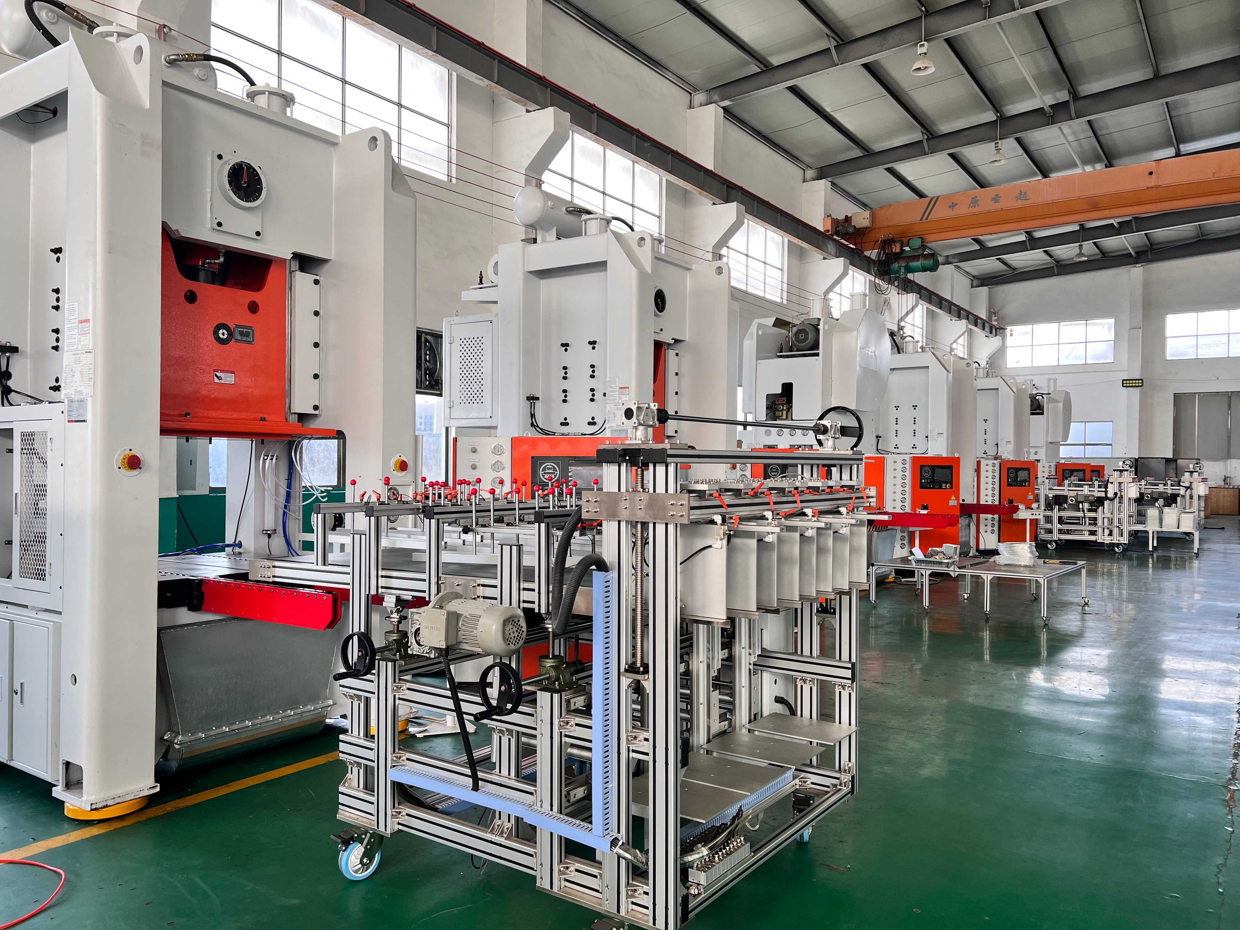 Últimos blogs de la empresa sobre Aluminum Foil Container Making Machine – Must-Read Before Investing