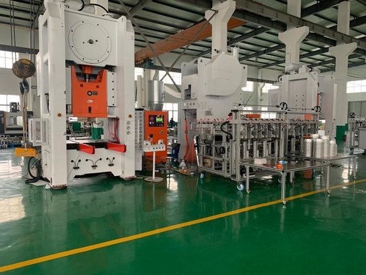 comprar Máquina de fabricación de panelas de contenedores desechables de papel de aluminio 35-68 golpes por minuto online manufacture