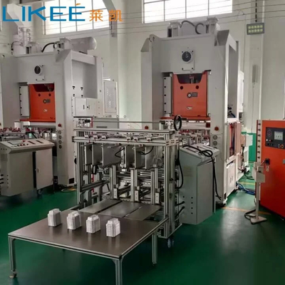 comprar Línea de producción de contenedores de papel de aluminio de 12000pcs/h de capacidad con requerimiento de presión de aire de 0,8MPa online manufacture