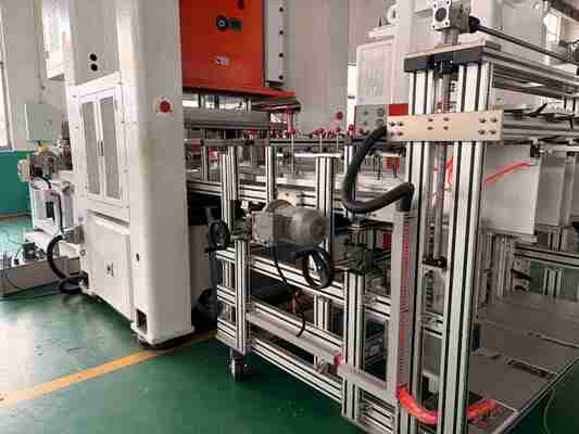 comprar Máquina para contenedores de papel de aluminio LK-T80 - Servicio de instalación y formación Fabricación en línea
