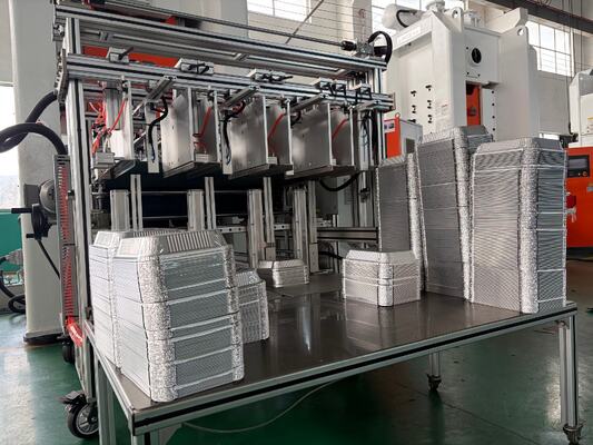 comprar LK-T80 Máquina automática para fabricar recipientes desechables de aluminio de 450 ml de aleación 3003 para llevar online manufacture