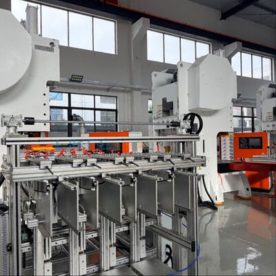 comprar Máquina de contenedores de papel de aluminio totalmente automática de alta velocidad 35-70 trazos/min Fabricación en línea