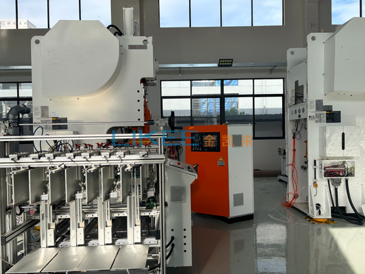 comprar Máquina de Contenedores de Alimentos de Aluminio con Capacidad de Prensa de 63 Toneladas, 35-70 Golpes/Min y Producción de 9,000-12,000 Piezas/Hora Fabricación en línea
