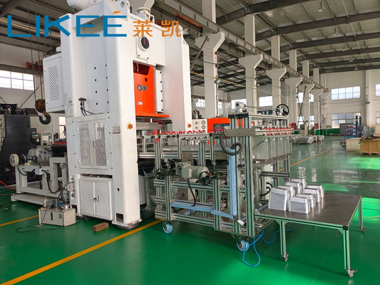 Envase de comida de aluminio automático del ISO 26KW que hace el PLC de Mitsubishi de la máquina