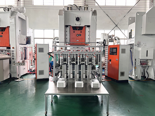 hogar 13Ton de la máquina de la fabricación de cajas del almuerzo del papel de aluminio de 3Phase 50HZ 380V