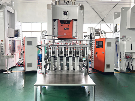 Máquina de fabricación de tazas de papel de aluminio desechable de 5 cavidades Simense Motor