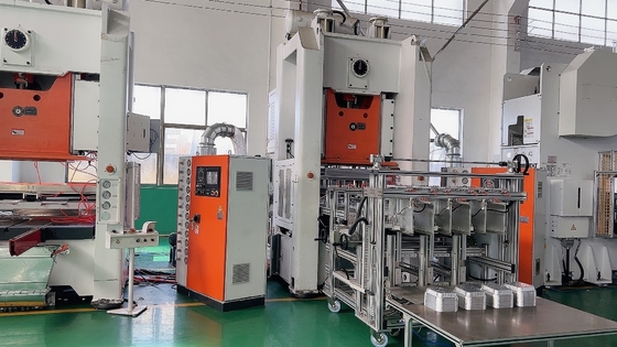 Contenedor de papel de aluminio Siemens Motors Cuatro máquina de fabricación de cavidades con fácil operación