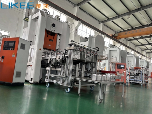 Máquina de fabricación de contenedores de papel de aluminio de 4 cavidades 30 ~ 75 golpes / min
