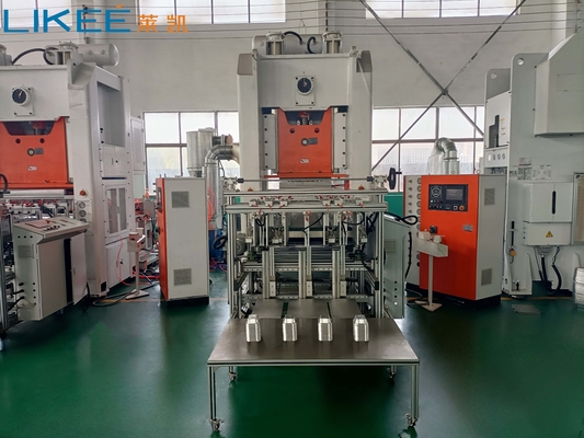 Máquina de fabricación de bandejas de papel de aluminio de 12000 bandejas/h de alta durabilidad