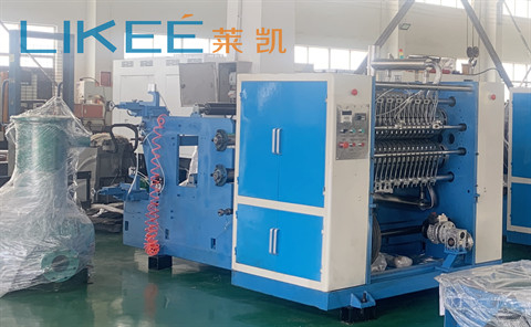 LKS300 velocidad eléctrica de forma V inter plegado de extracción continua de lámina de aluminio de papel cortando máquina de salida