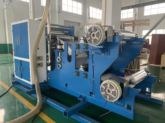 Embalaje de alimentos en forma de V Interplegado 27kw Eficiencia Máquina automática de plegado de papel de aluminio emergente