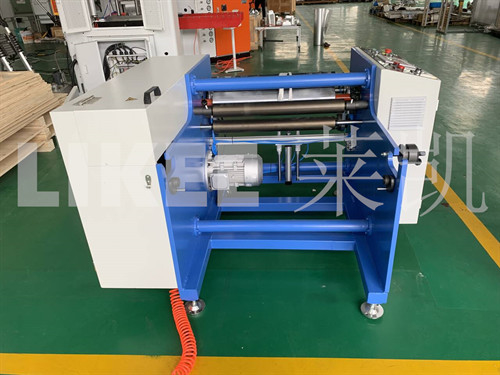 Mitsubishi Semi automático de alta velocidad de la cocina de papel de aluminio de rollo Slitter máquina de retorcer