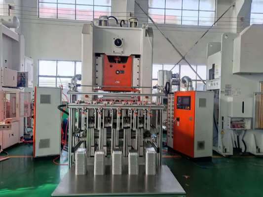 LK-T80 Máquina perforadora de contenedores aptos para alimentos, funcionamiento 24/7 con mínima mano de obra